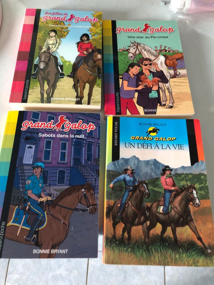 4 livres Grand galop en tbe à 12 euros