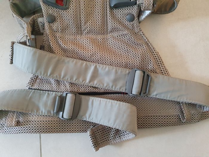 Porte-bébé BabyBjörn Baby Carrier One Air - photo numéro 2