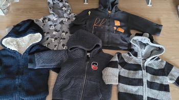 Lot gilets 6 mois