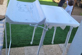 Baignoire + table à langer sur pieds CAM