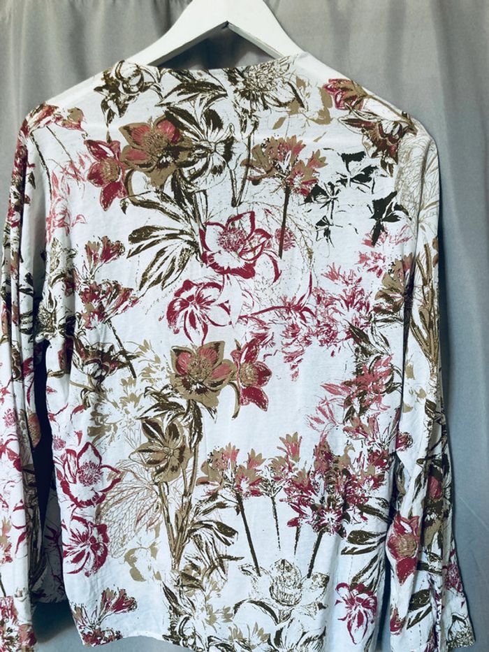 Jolie blouse boutonnée Zara fleurie M col V - photo numéro 5