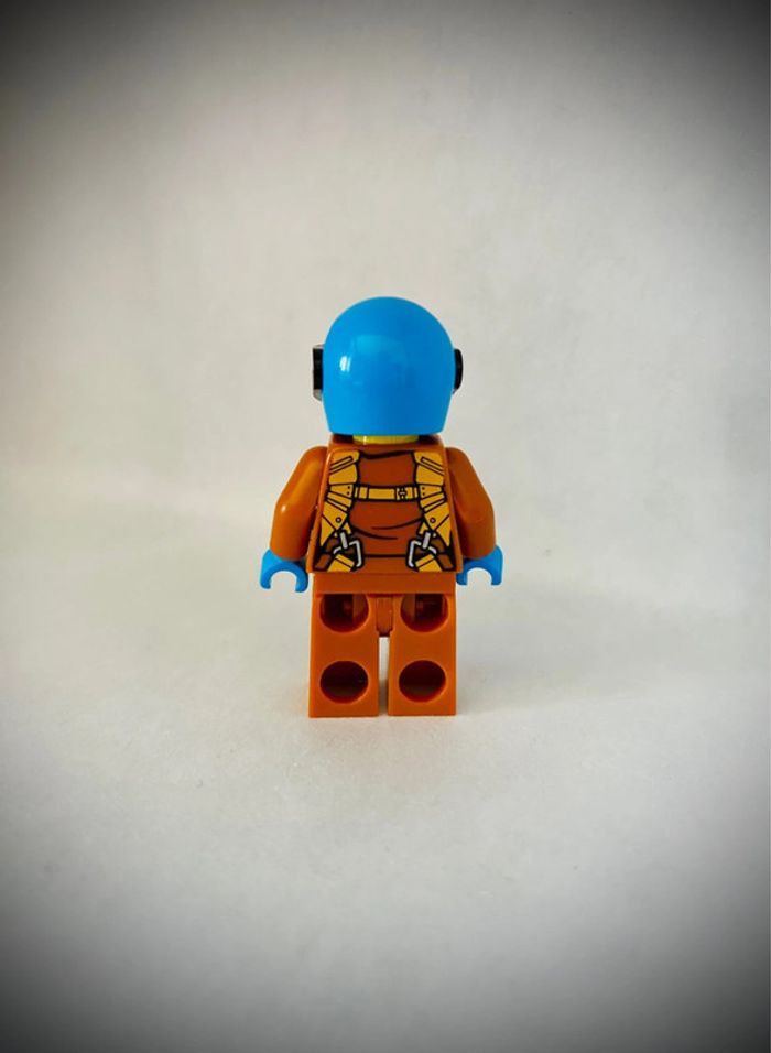 Minifigurine LEGO City - Quadcopter Pilot 2018 CTY0924 - Très bon état - photo numéro 4