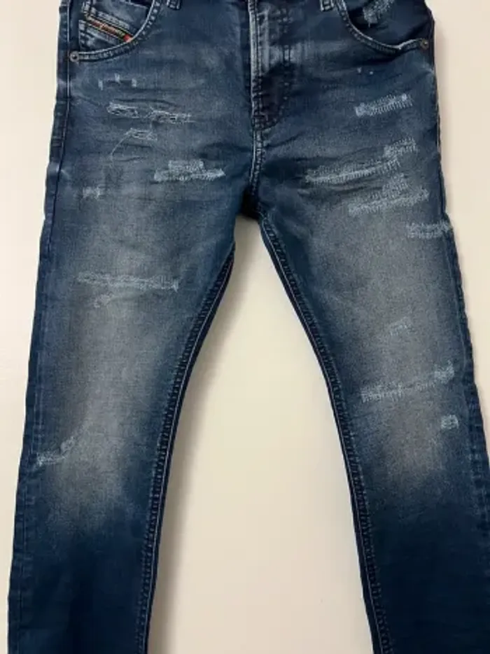 Jean joggjeans slim boyfriend délavé destroy Diesel - photo numéro 6