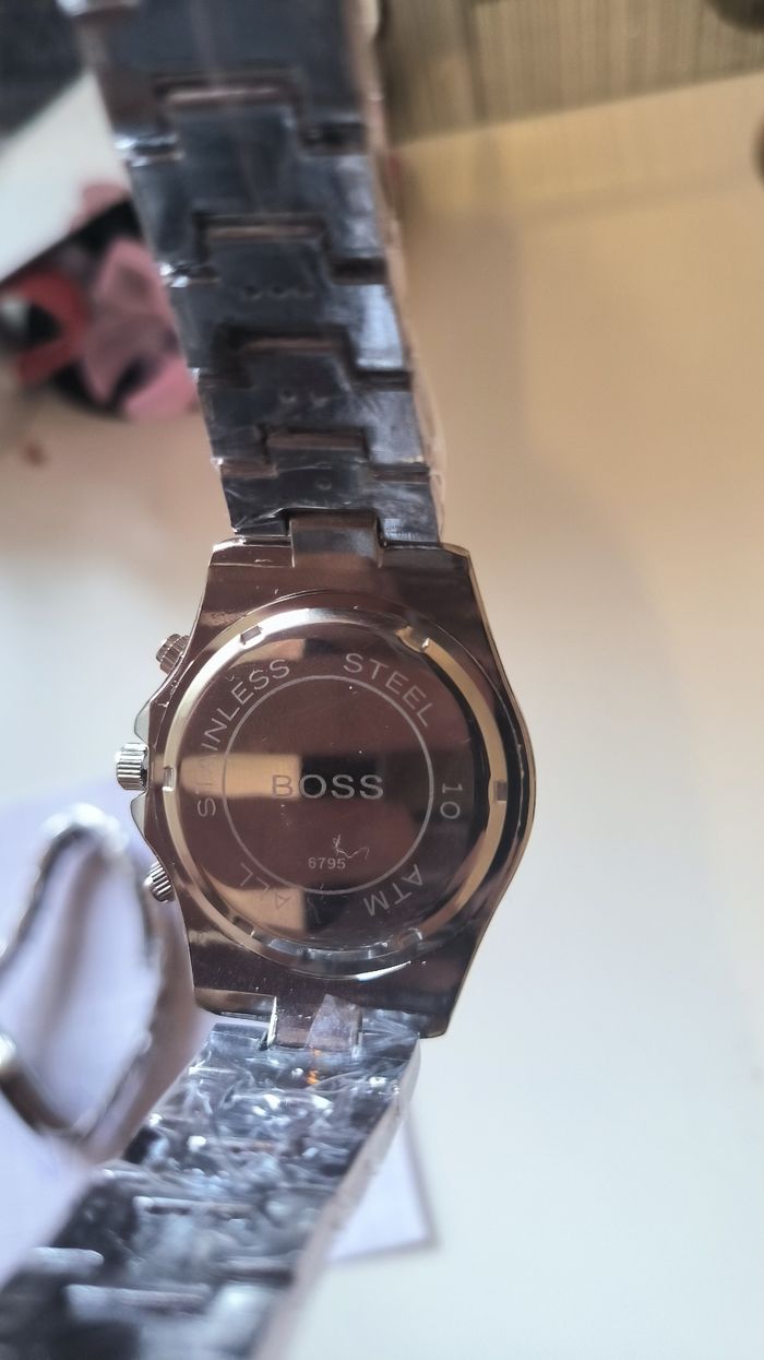 Montre Hugo Boss bleu - photo numéro 3