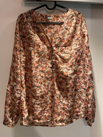 Blouse femme taille 38 - M très bon état