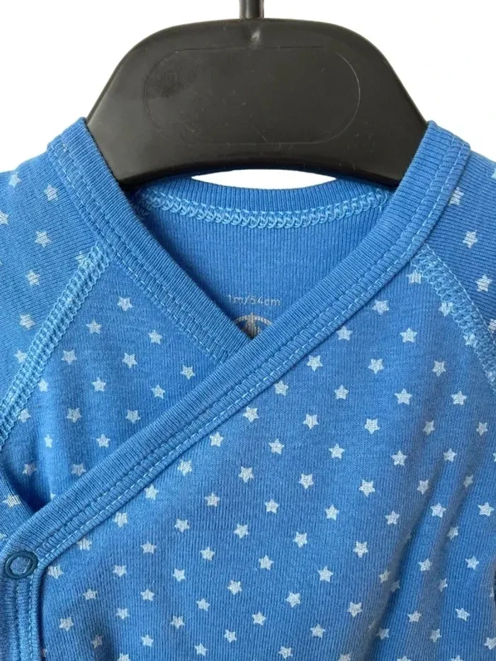 LOT DE 2 bodies manches longues (petites étoiles) - Petit Bateau 1 mois (54cm) - photo numéro 6