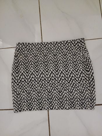 Mini jupe femme taille 38 mztiere acrilyque marque camaieu