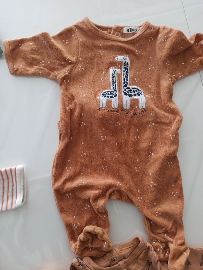 Lot 1 mois bébé garçon - photo numéro 5