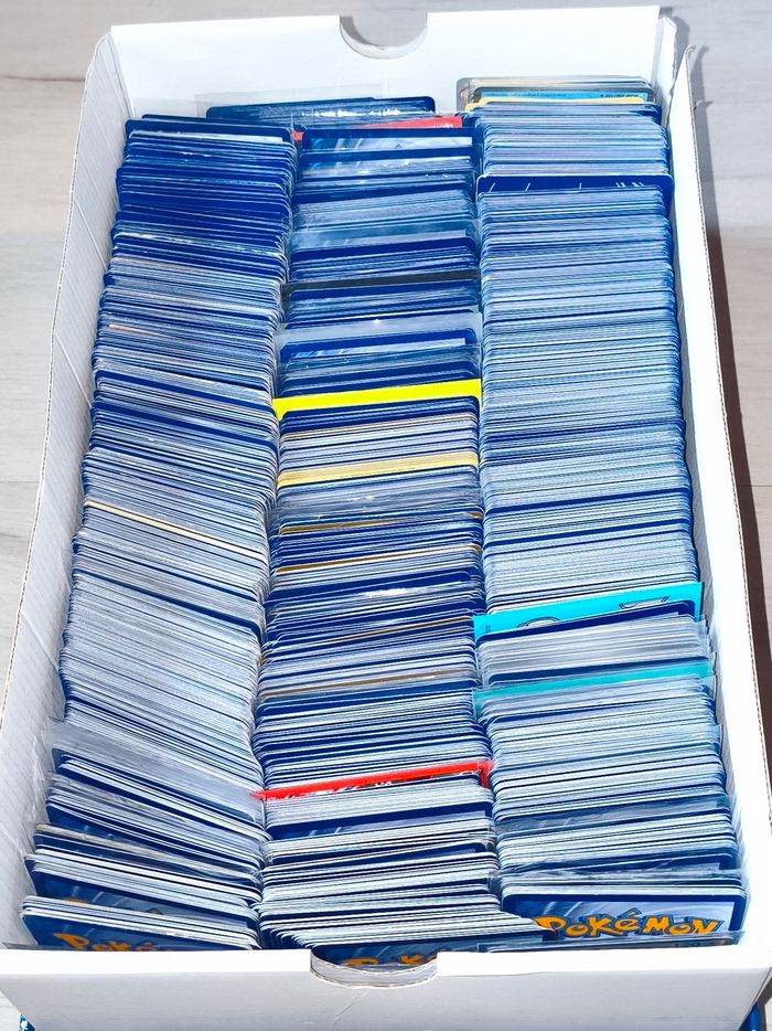 Lot de 100 cartes Pokémon VF en très bon état