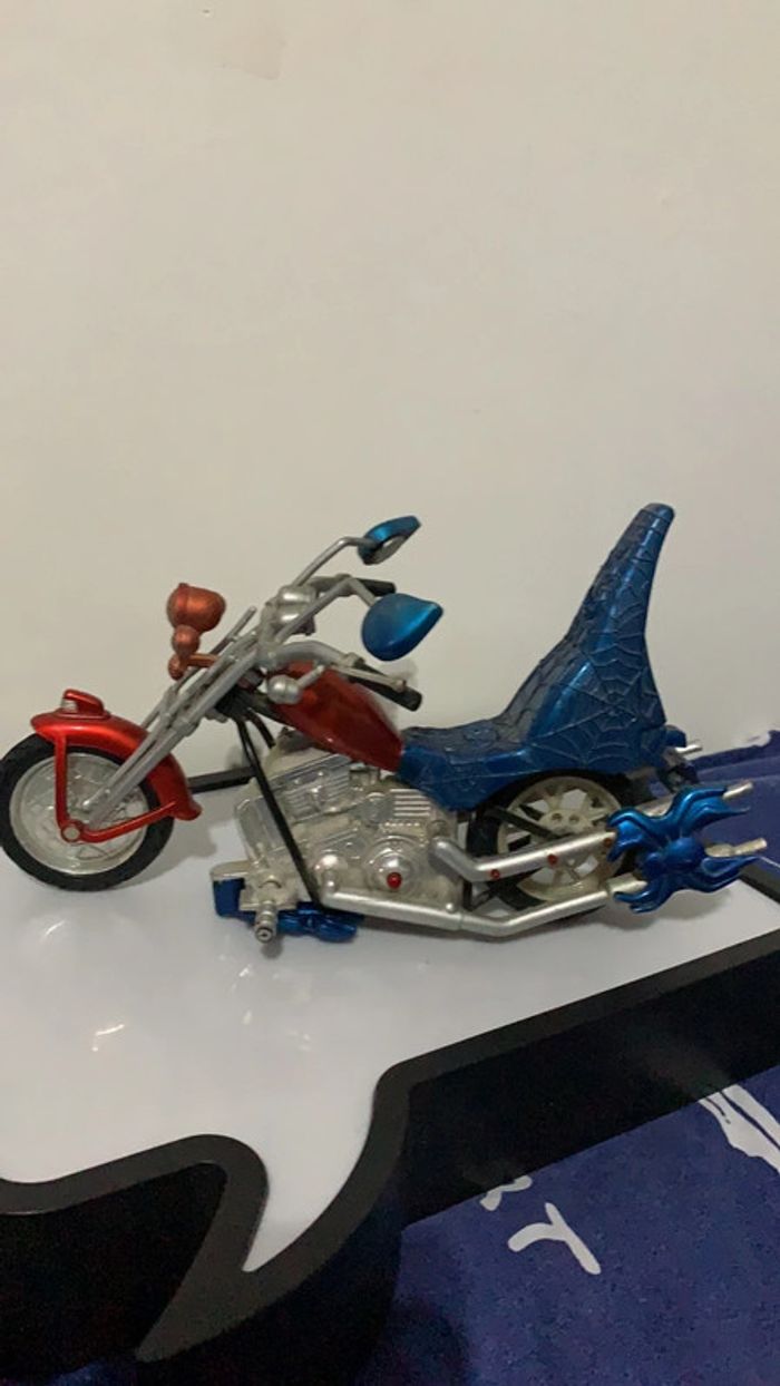 Moto spiderman marvel 2004