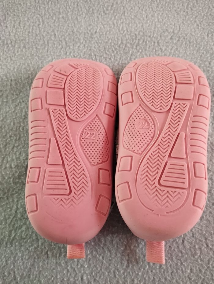 * paire de chaussons Licornes arc-en-ciel T22 Kiabi - photo numéro 4