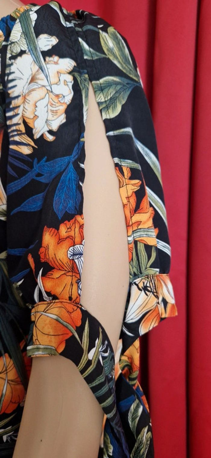 Robe bras ouvert grosse fleur taille m - photo numéro 2