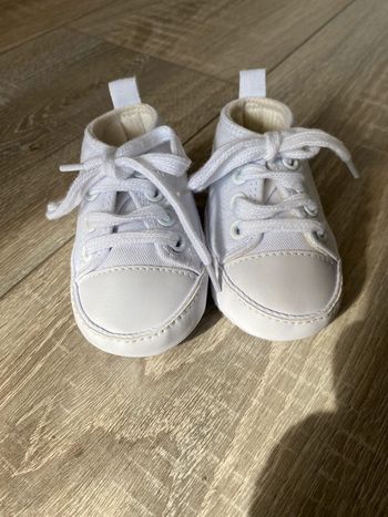 Baskets bébé fille