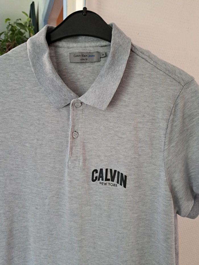 Tee-shirt Cavin Klein taille M - photo numéro 3