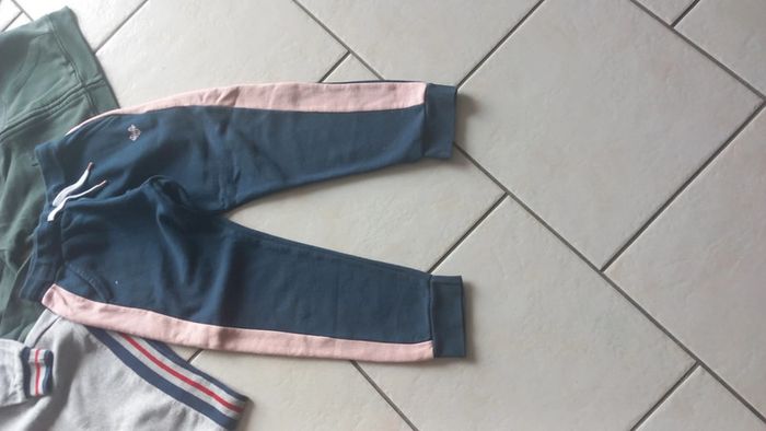 Lot de 6 pièces sport fille 8 ans - photo numéro 6
