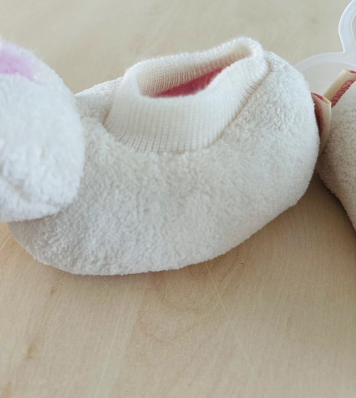 Chaussons licorne neufs taille 19/20 - photo numéro 3