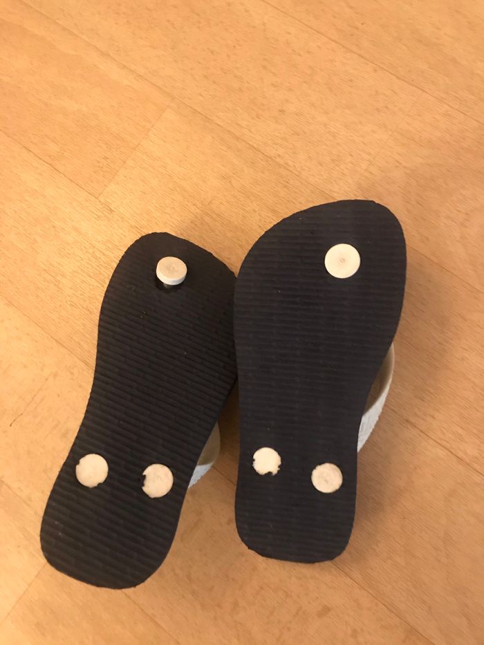 Tongs pointure 23/24 - photo numéro 3