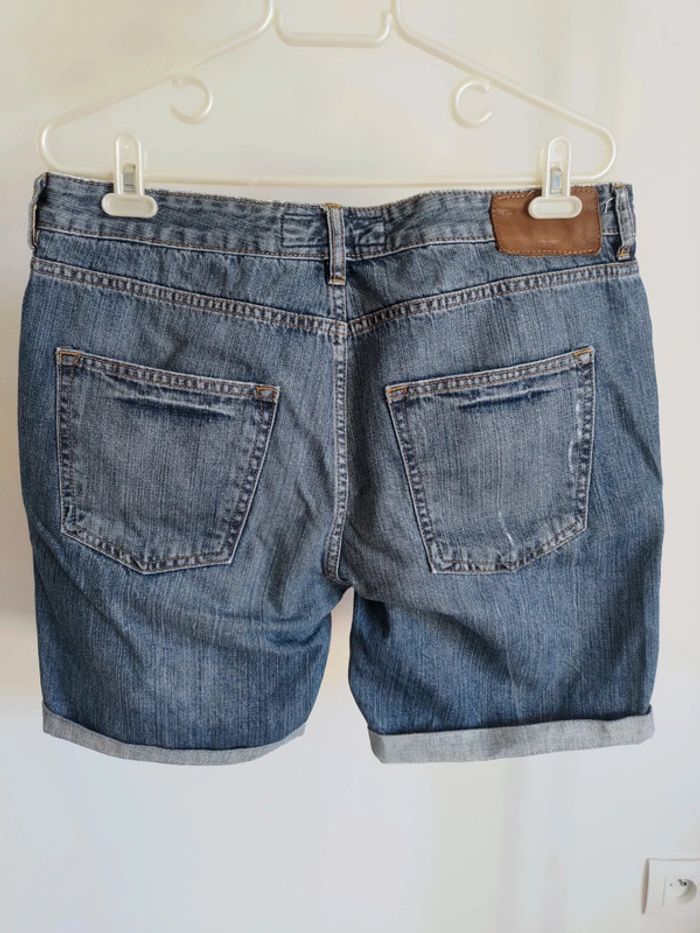 H&M short jeans 31 correspond à un 42 - photo numéro 4