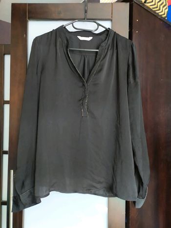 Chemise satiné col V