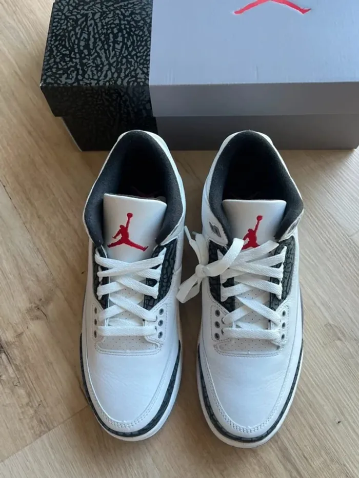 Air Jordan 3 Cement Grey 42 - photo numéro 2