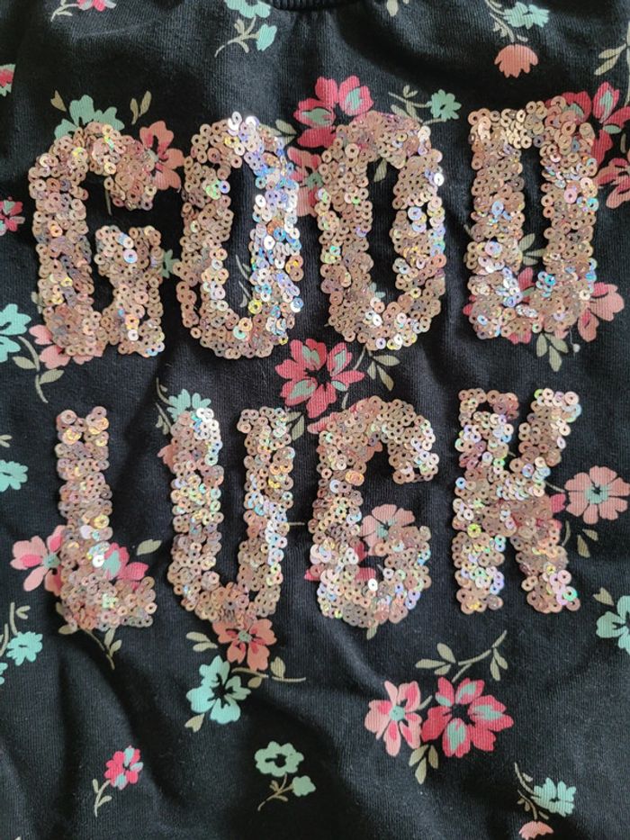 C&A - sweat fleuri à sequins 8 ans - photo numéro 3