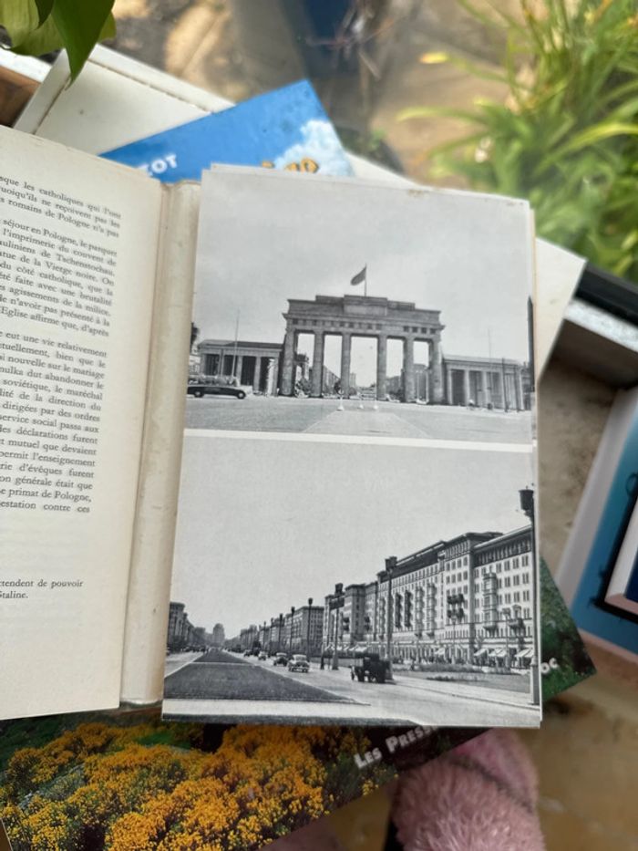 Vieux livre, chemin d’Est et d’Ouest répéter ses conflits de ce temps - photo numéro 6