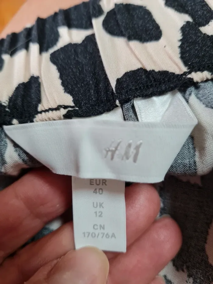 Short femme H&M T40 - photo numéro 6