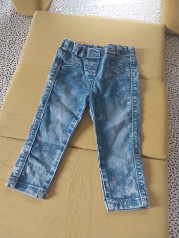 Jean effet délavé bébé KIABI – Taille 18 mois