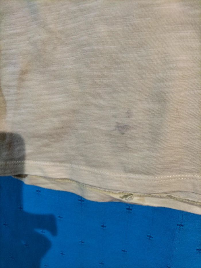 T-shirt taille 5/6 ans - photo numéro 3