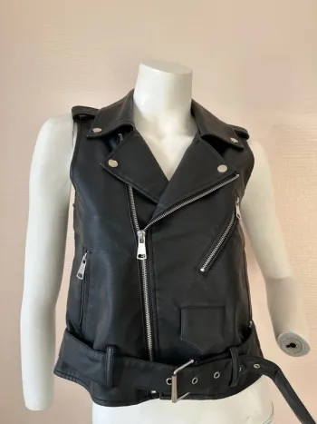 Veste similicuir courte état neuf