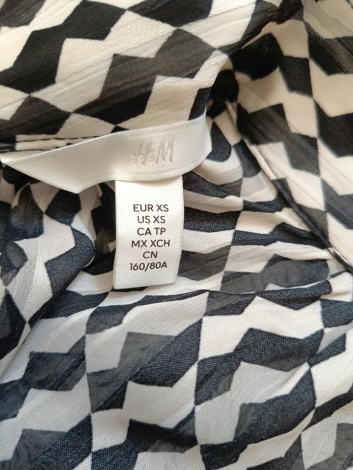 Blouse neuve xs - photo numéro 7