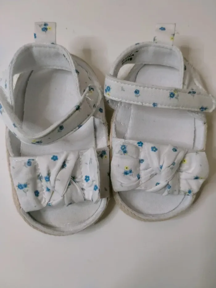 Sandales bébé fille Kiabi Taille 19 - photo numéro 4