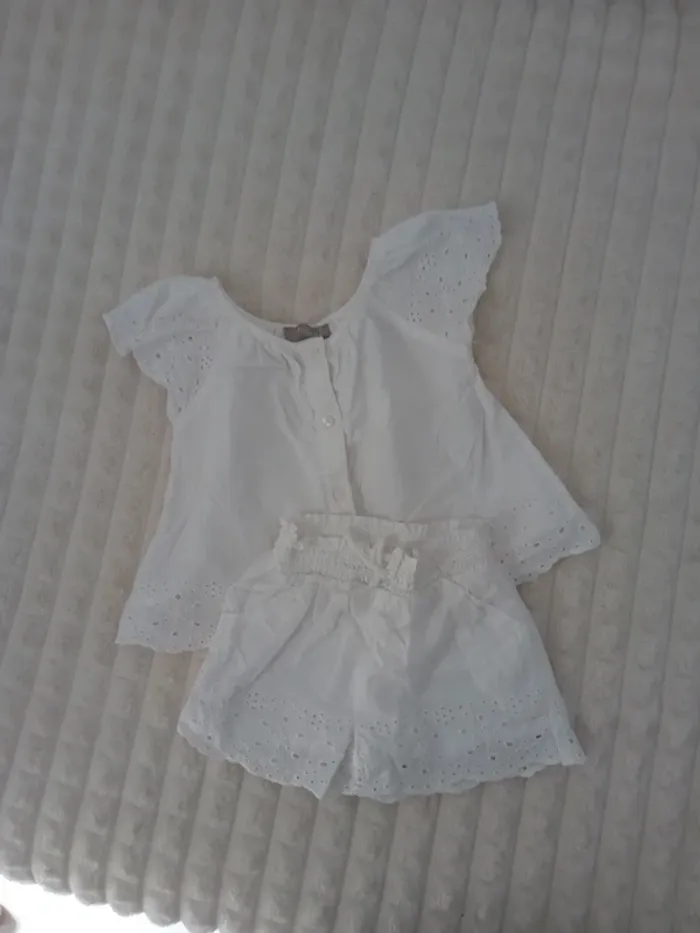 Ensemble brodé 3/6mois 🌼👧