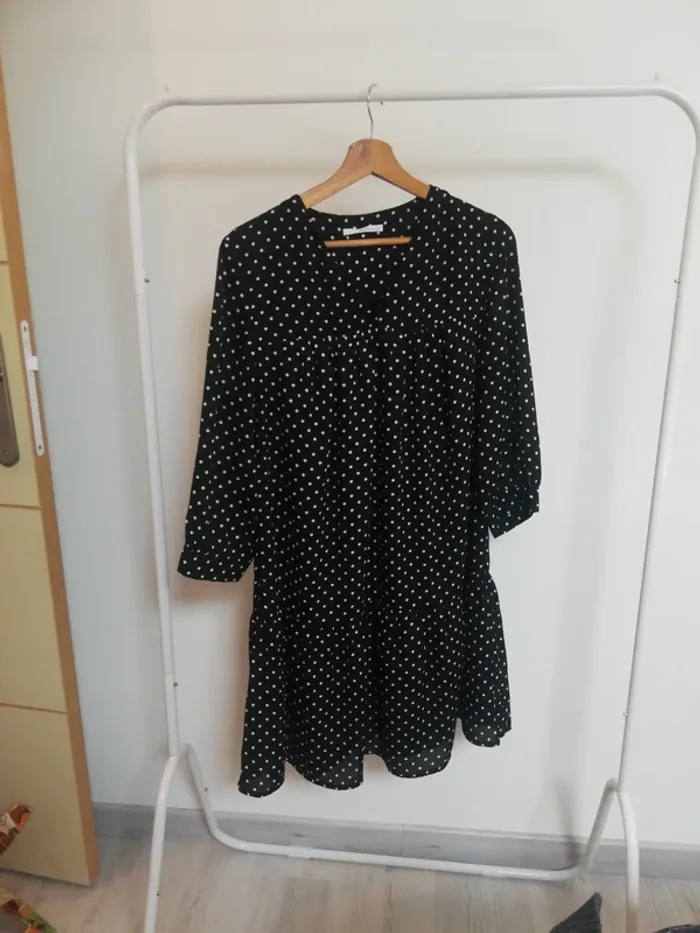 Robe manches longues noir et blanc camaieu
