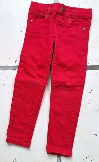 Jean skinny Kiabi rouge - 24/36 mois