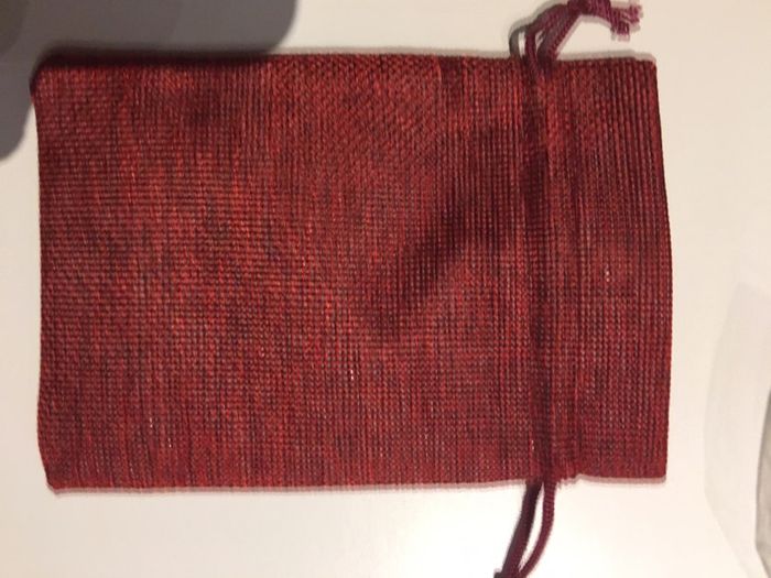 Pochettes en tissus rouge! Neuves - photo numéro 3