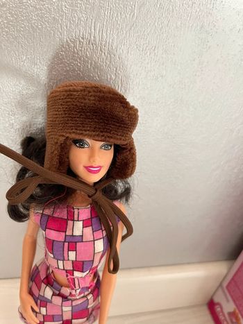 Chapka poupée barbie ou autre