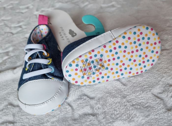 Baskets Primark taille 18 - photo numéro 3