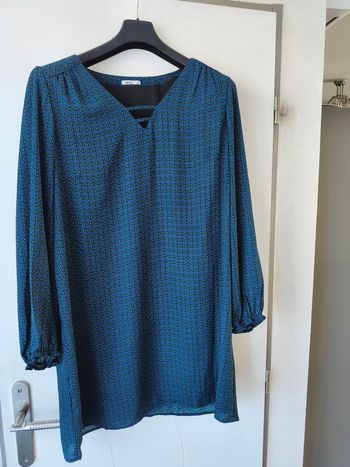 Robe très courte manches longues