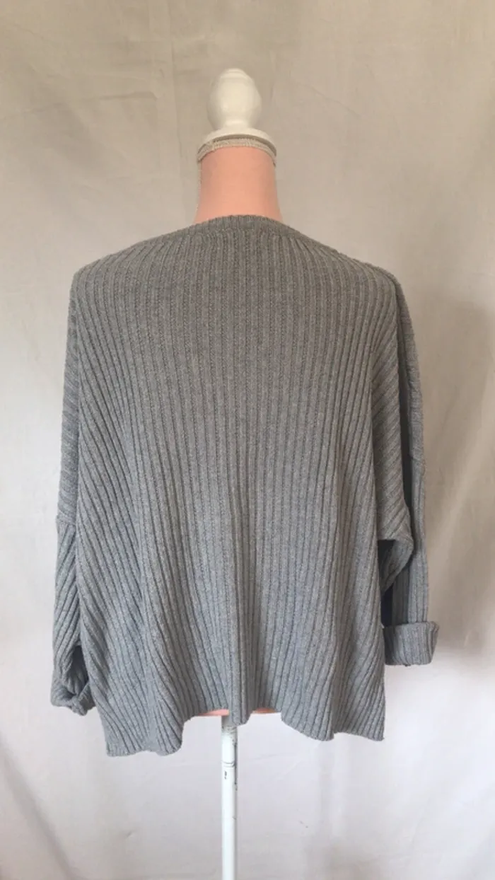 Pull gris - photo numéro 6