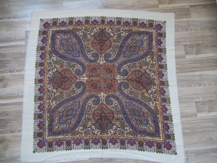 Carré arabesque