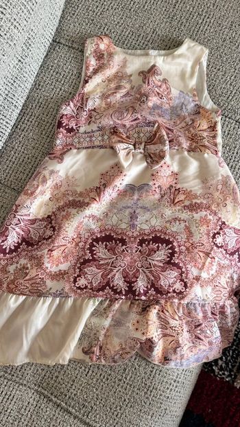 Robe beige crème fleurie