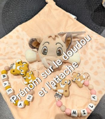 Doudou Simba et attache 