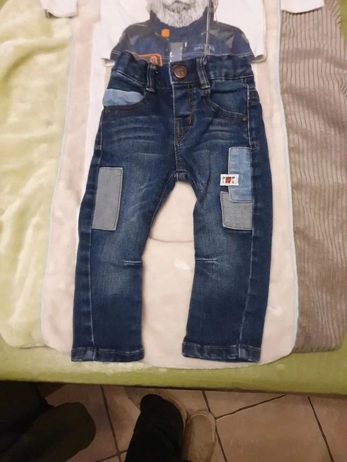 Ensemble jean et tee-shirt IKKS 6 mois - photo numéro 2
