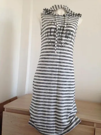 Robe pull sans manches à capuche rayures/marinière M 38