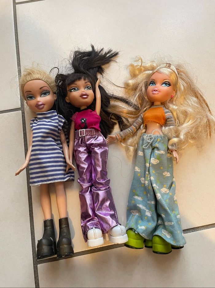 Lot poupée bratz