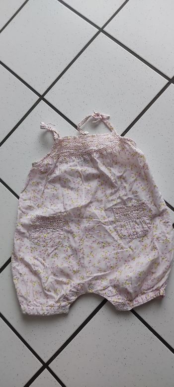 Combinaison courte 12 mois Tout compte fait