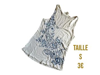 Top épaules découvertes blanc avec motifs fleuris bleus H&M taille S très bon état