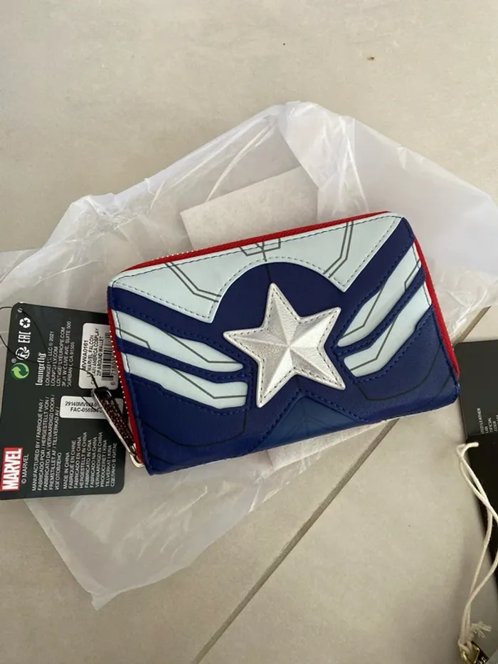 Portefeuilles loungefly Disney marvel