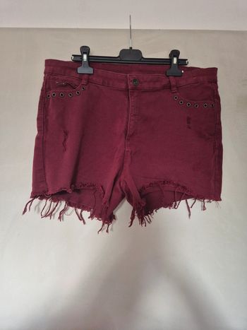 Short bordeaux 44